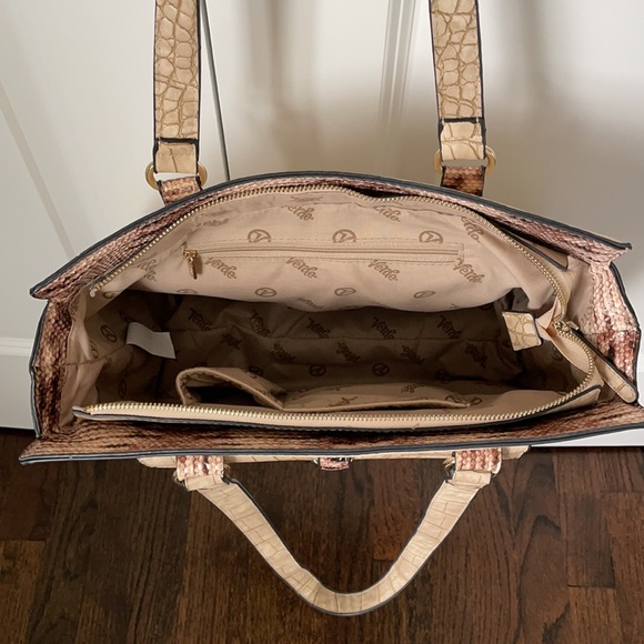 Snakeskin purse - Picture 5 of 7